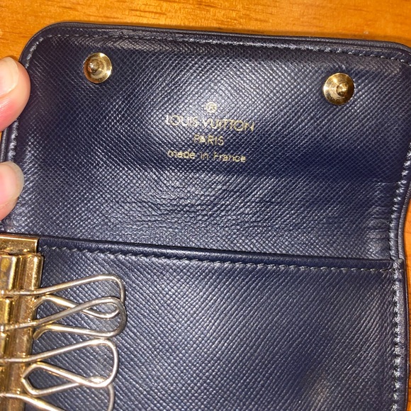 Louis Vuitton navy four key holder, leather, and canvas LV  classic monogram - Picture 5 of 11